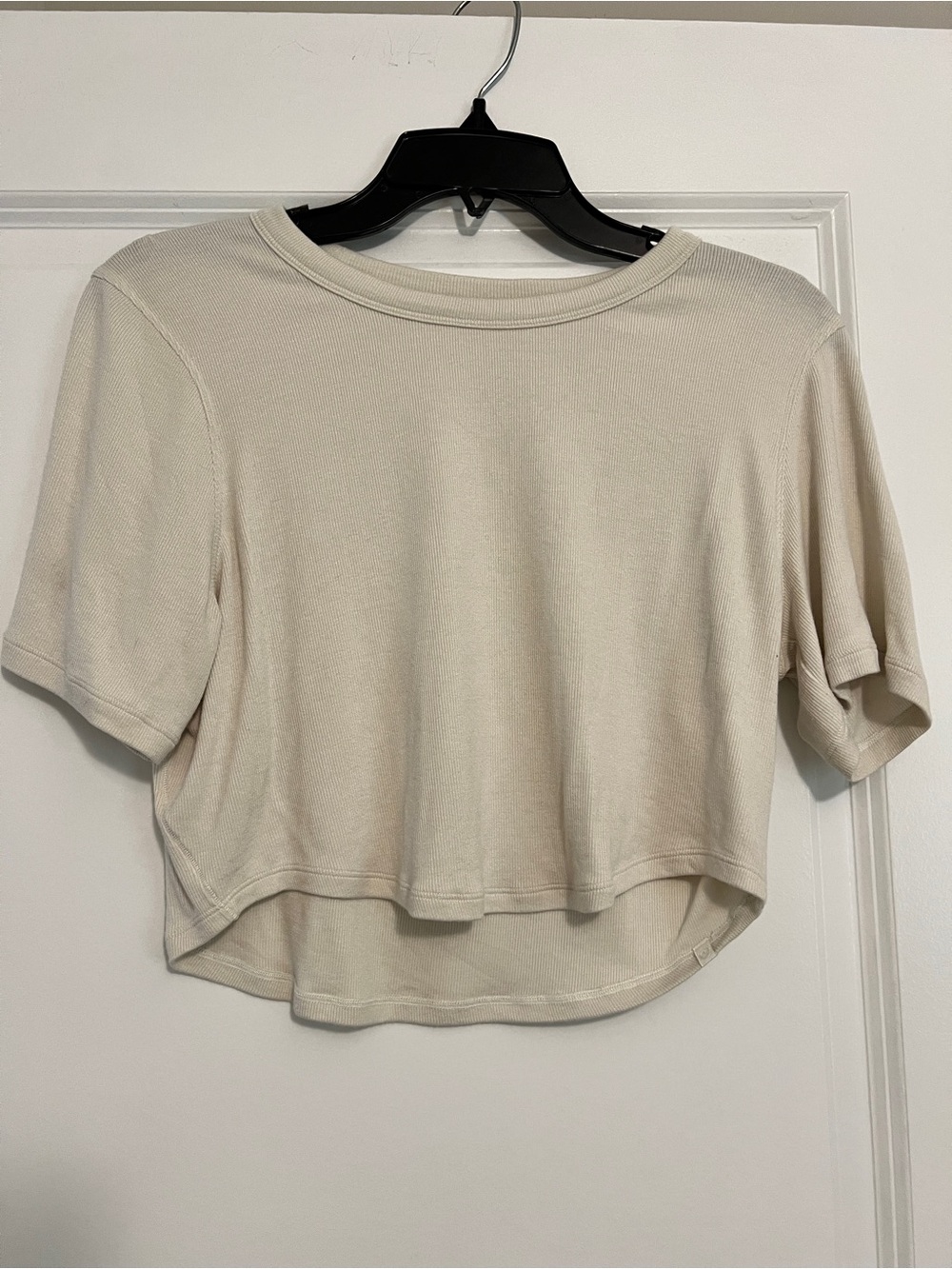 lululemon athletica Cream Cropped Short Sleeve Top